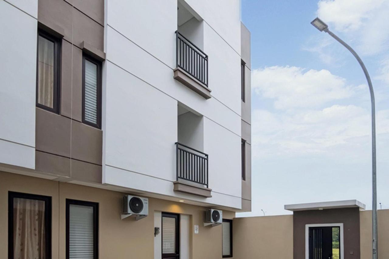 Twospaces Living At Zena Mozia Tegal  Exterior foto